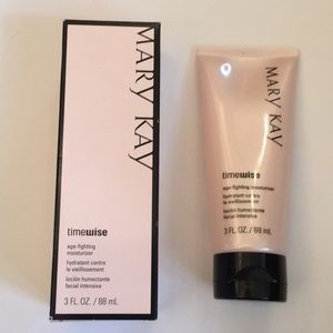 NEW Mary Kay age-fighting moisturizer